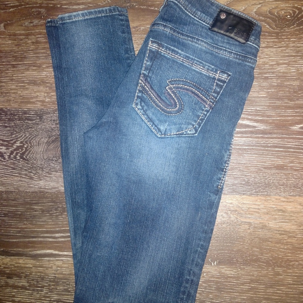 Silver jeans ~ 27 x 31